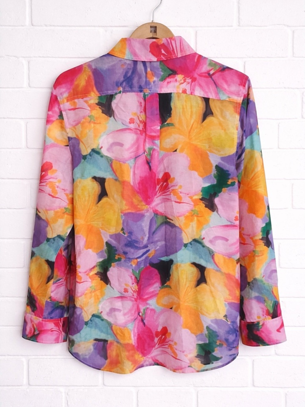 Lauren Ralph Lauren Floral Watercolor Button-Up Blouse | Multicolor | Size M NWT - Picture 3 of 5